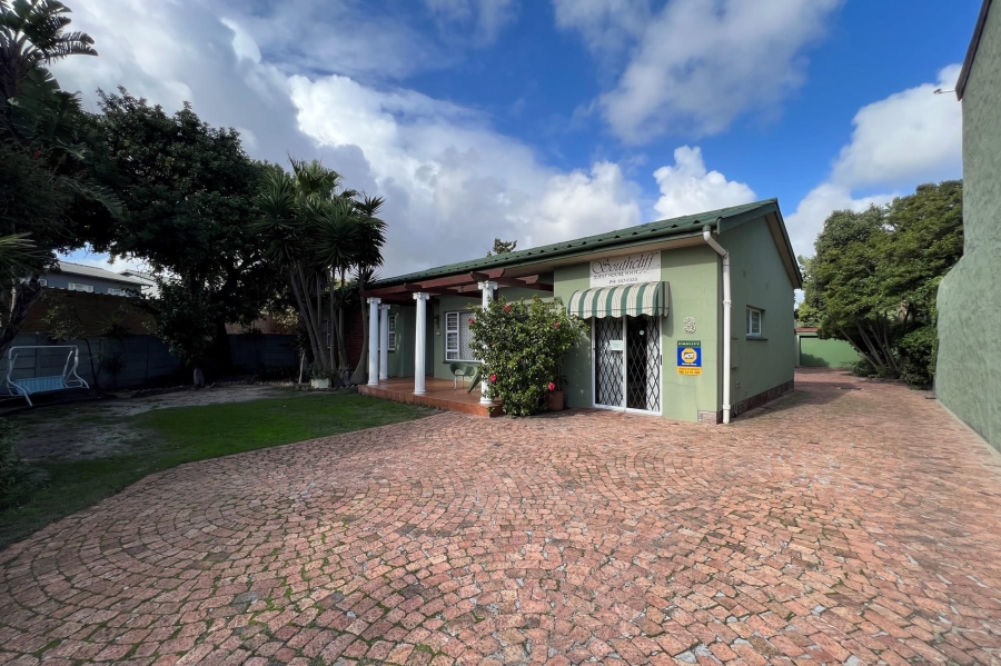 8 Bedroom Property for Sale in Table View Western Cape